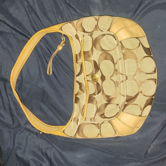 Small COACH shoulder bag - Picture 2 of 3